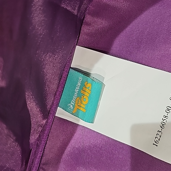 DreamWorks Trolls kids suitcase with wheels - Picture 9 of 9